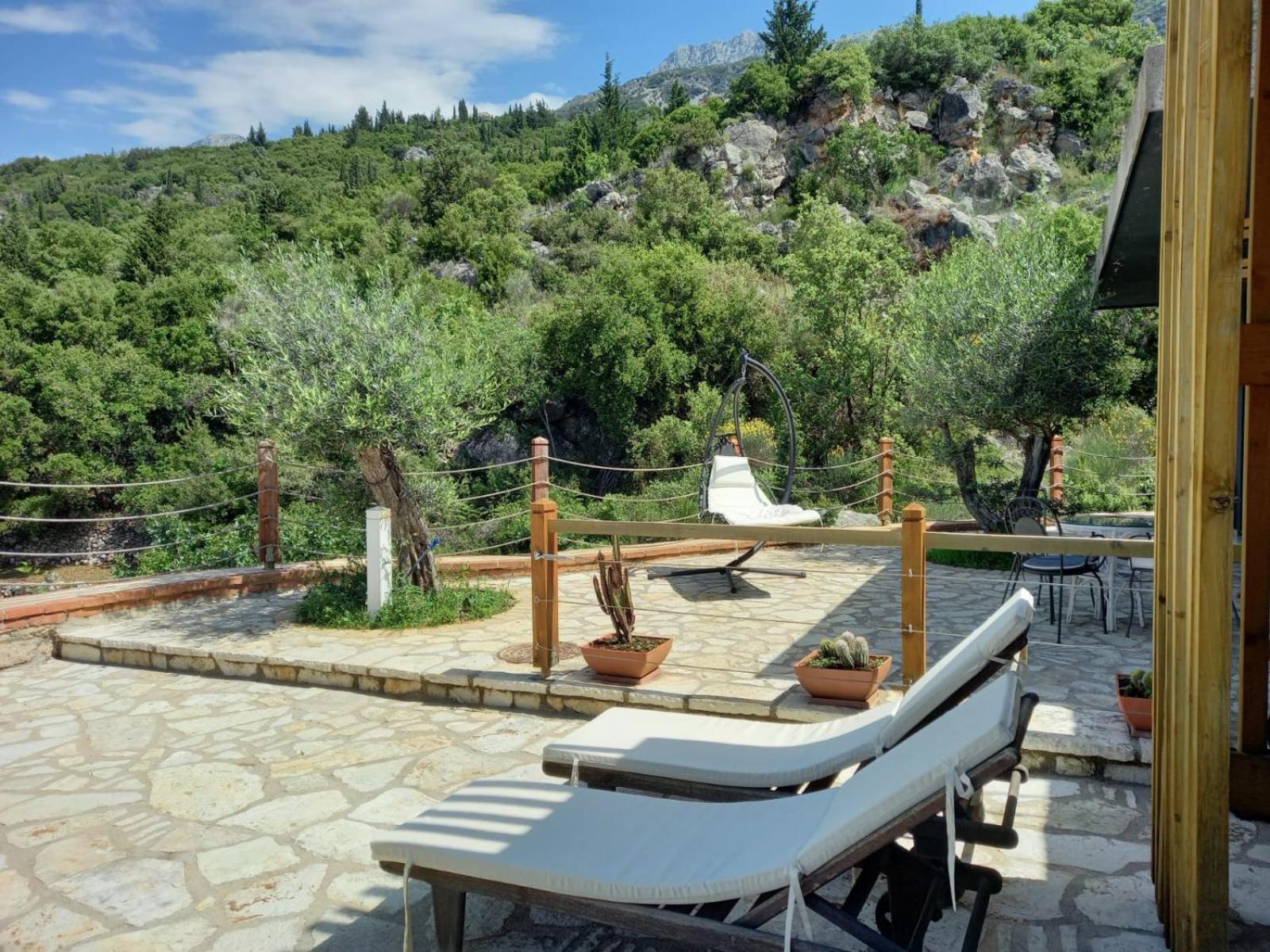 Rahoni Park & Suites Дермі Екстер'єр фото